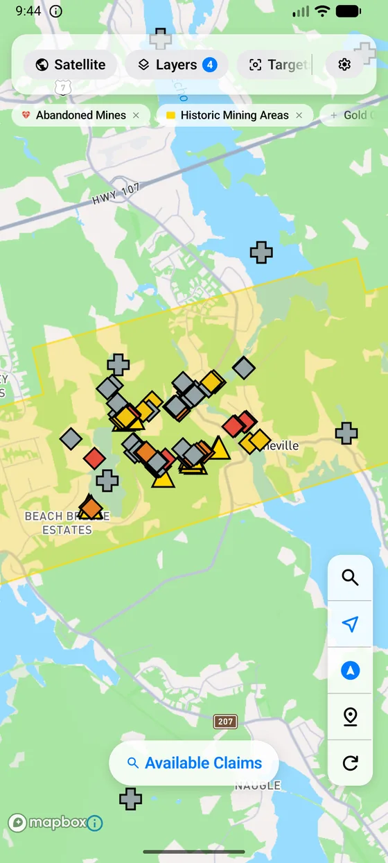 Abandoned mines and historic mining areas pinned across a gold district.